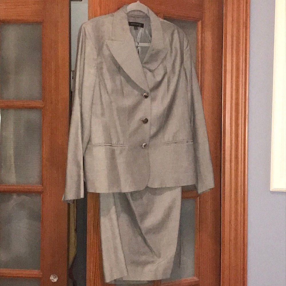 Suit